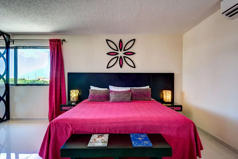 Suites Corazon Playa del Carmen 3*,
