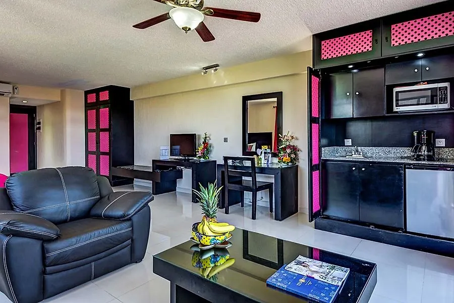 Suites Corazon Playa del Carmen Apartahotel