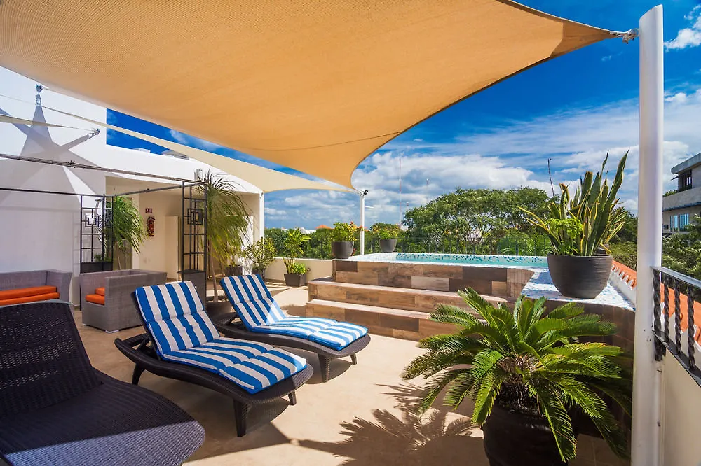 Suites Corazon Playa del Carmen 3*,