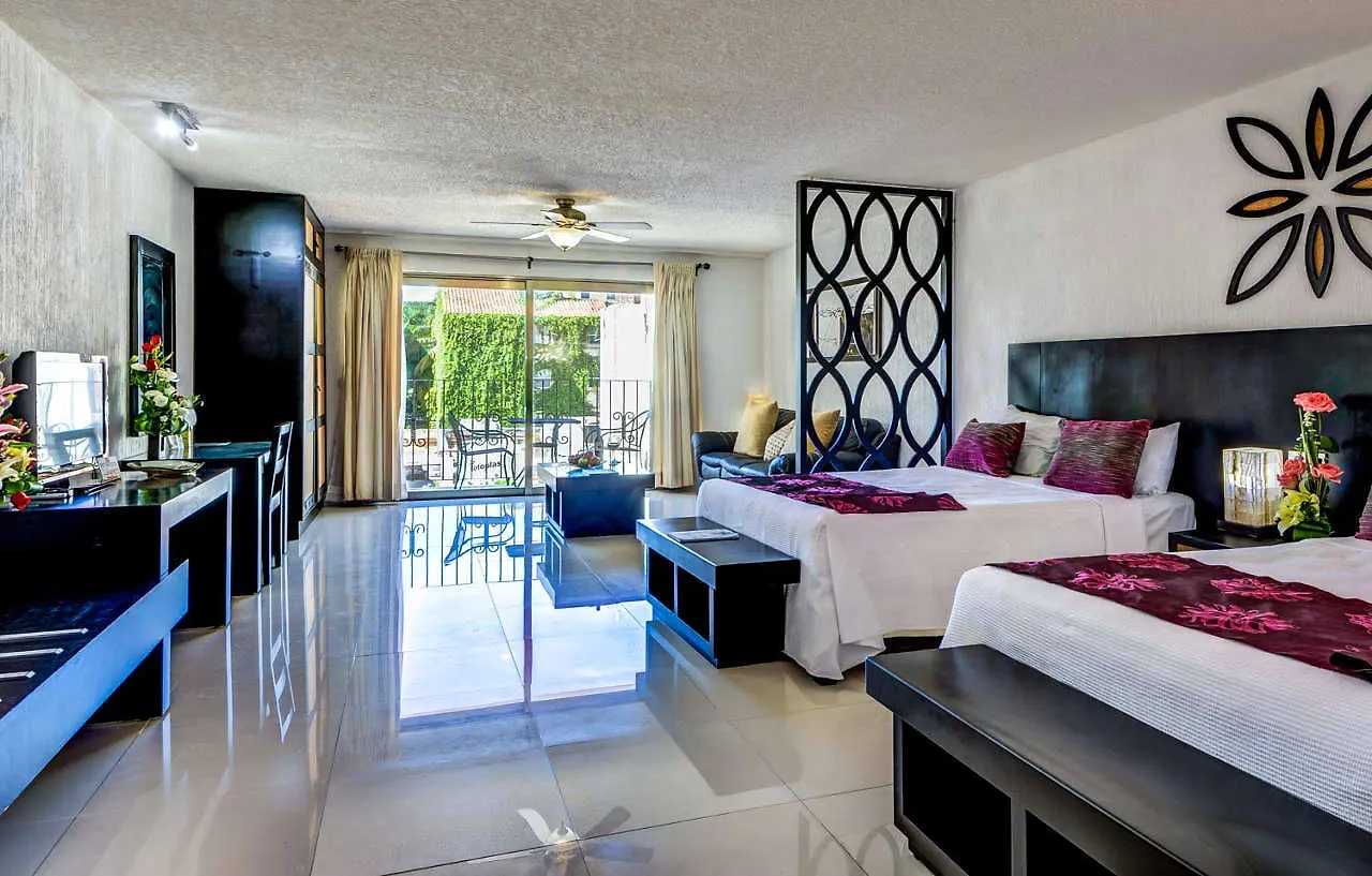Suites Corazon Playa del Carmen 3*,  México